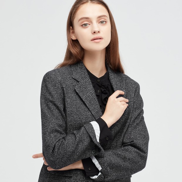 5 Brand yang Punya Koleksi Tweed dengan Harga Terjangkau