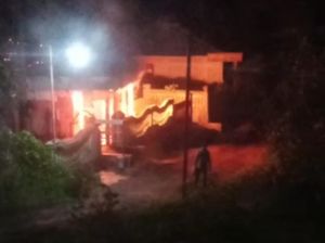Pria di Blitar yang Bakar Rumah dan Bacok Warga Ternyata ODGJ Pria di Blitar yang Bakar Rumah dan Bacok Warga Ternyata ODGJ