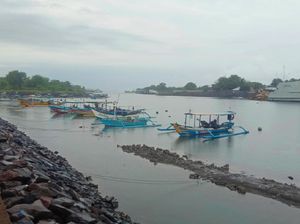 Destinasi Wisata Bergeliat, Ada Senyum Nelayan di Pantai Marina Boom Banyuwangi Destinasi Wisata Bergeliat, Ada Senyum Nelayan di Pantai Marina Boom Banyuwangi