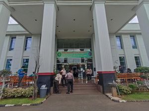 PN Jaktim Bantah Klaim Pengacara Tak Bisa Dampingi Terdakwa Teroris PN Jaktim Bantah Klaim Pengacara Tak Bisa Dampingi Terdakwa Teroris