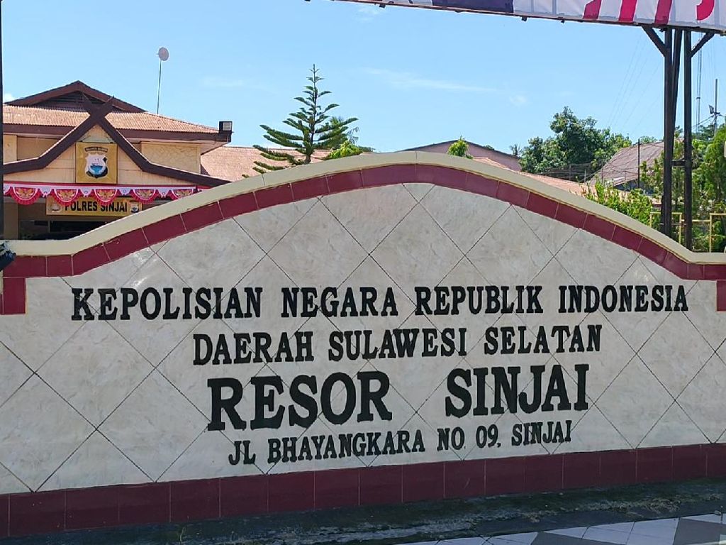 Sejoli Dokter di Sinjai Digerebek Saat Ngamar, Istri Sah Lapor Polisi Sejoli Dokter di Sinjai Digerebek Saat Ngamar, Istri Sah Lapor Polisi