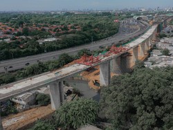 Viral Pilar Proyek Kereta Cepat Ambruk, KCIC Buka Suara