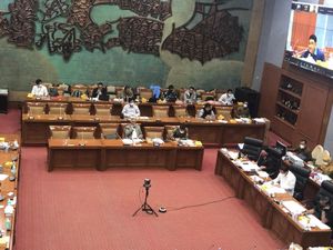 Nadiem Tegaskan Perjuangkan Guru Honorer dalam Seleksi Guru PPPK