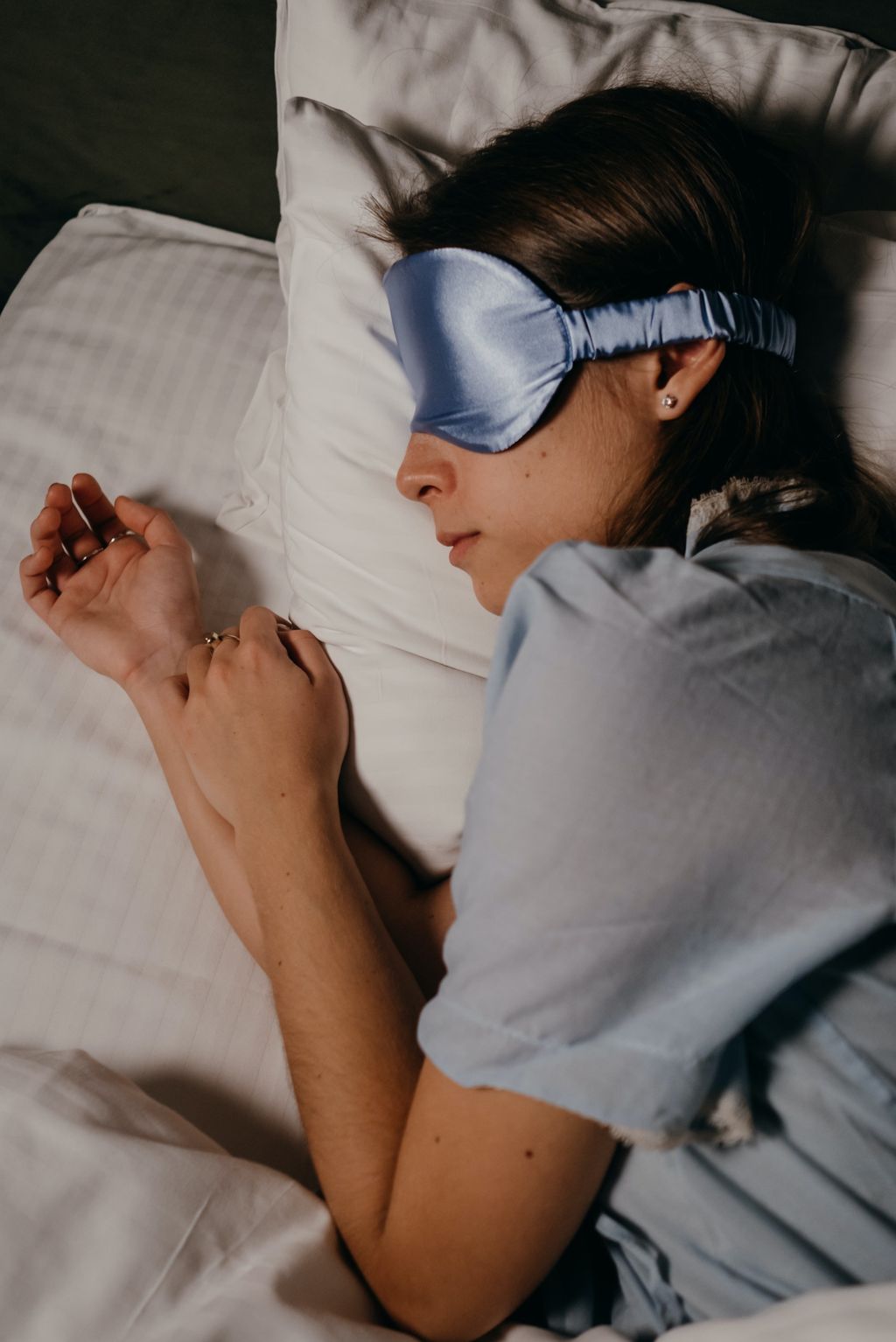 Retinoid yang akan bekerja saat kamu tidur di malam hari/Foto: Pexels/Polina Kovaleva