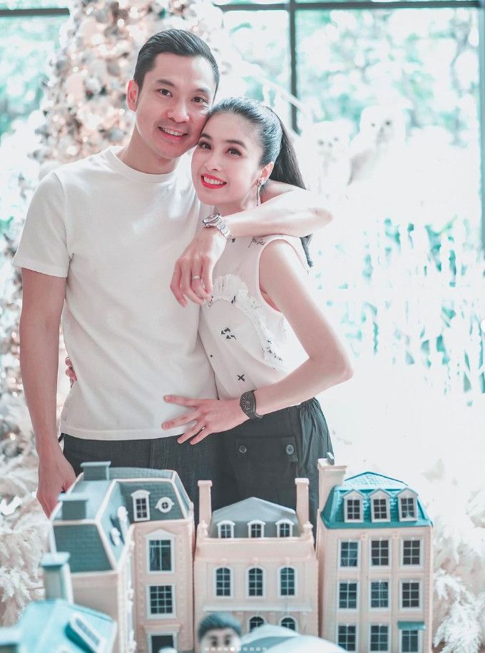 Perayaan ulang tahun suami Sandra Dewi