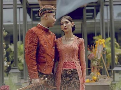 Momen Lamaran Vidi Aldiano dan Sheila Dara Kental Nuansa Jawa