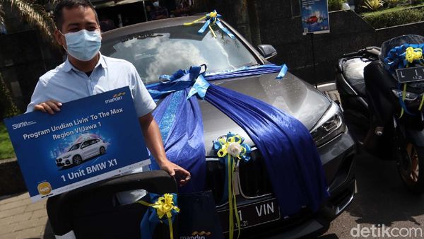 Wow! Office Boy Asal Tasikmalaya Dapat BMW X1