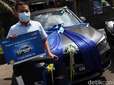 Wow! Office Boy Asal Tasikmalaya Dapat BMW X1