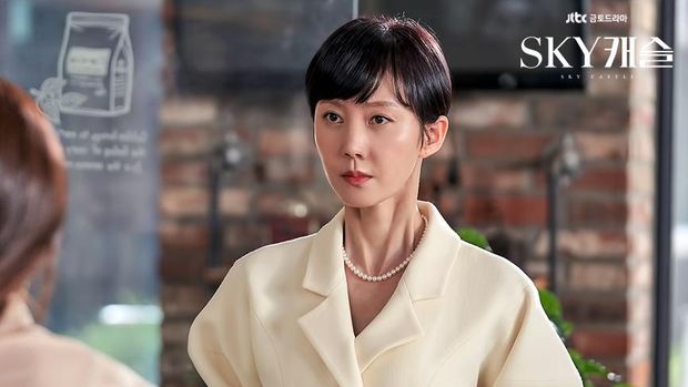 Yum Jung  Ah di drama Sky Castle