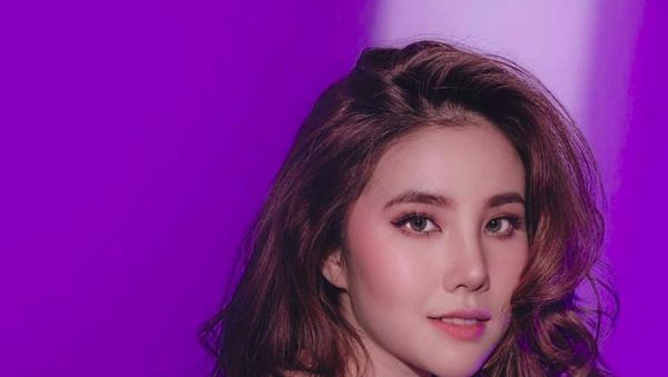 10 Pesona Agatha Chelsea Kandidat Perempuan Cantik Dunia