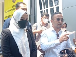 Amalia Fujiawati Resmi Polisikan Bambang Pamungkas