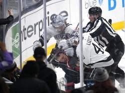 Bintang Hoki Baku Hantam Saat Tanding, Sampai Gigit Tangan Lawan!