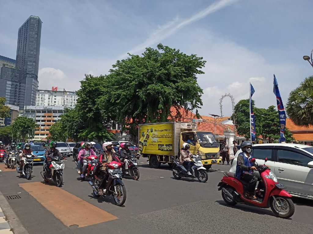 Cuaca Surabaya Terasa Gerah Banget, Simak Penjelasan BMKG