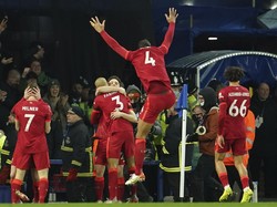 Si Merah yang Lagi Garang Pesta Gol di Rumah Tetangga