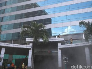 Kominfo: Server CEIR Alami Gangguan Imbas Gedung Cyber 1 Terbakar