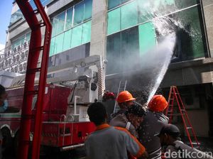 Gedung Cyber 1 Kebakaran, Ini 5 Fakta Terkini Gedung Cyber 1 Kebakaran, Ini 5 Fakta Terkini