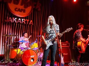 Panggung Pertama Jarwo Naif Tampil Solo Panggung Pertama Jarwo Naif Tampil Solo