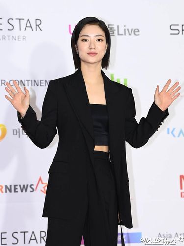 Jeon Yeo Been di Asia Artist Awards 2021