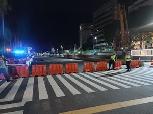 Kawasan Patung Kuda dan Monas Ditutup dari Segala Penjuru Malam Ini Kawasan Patung Kuda dan Monas Ditutup dari Segala Penjuru Malam Ini