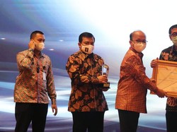 Kelola Sistem JDIH Berkinerja Terbaik, Kemnaker Diganjar Penghargaan