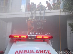Bertambah, Korban Tewas Kebakaran Gedung Cyber 1 Jaksel Jadi 2 Orang