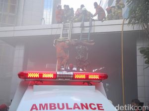 Bertambah, Korban Tewas Kebakaran Gedung Cyber 1 Jaksel Jadi 2 Orang Bertambah, Korban Tewas Kebakaran Gedung Cyber 1 Jaksel Jadi 2 Orang
