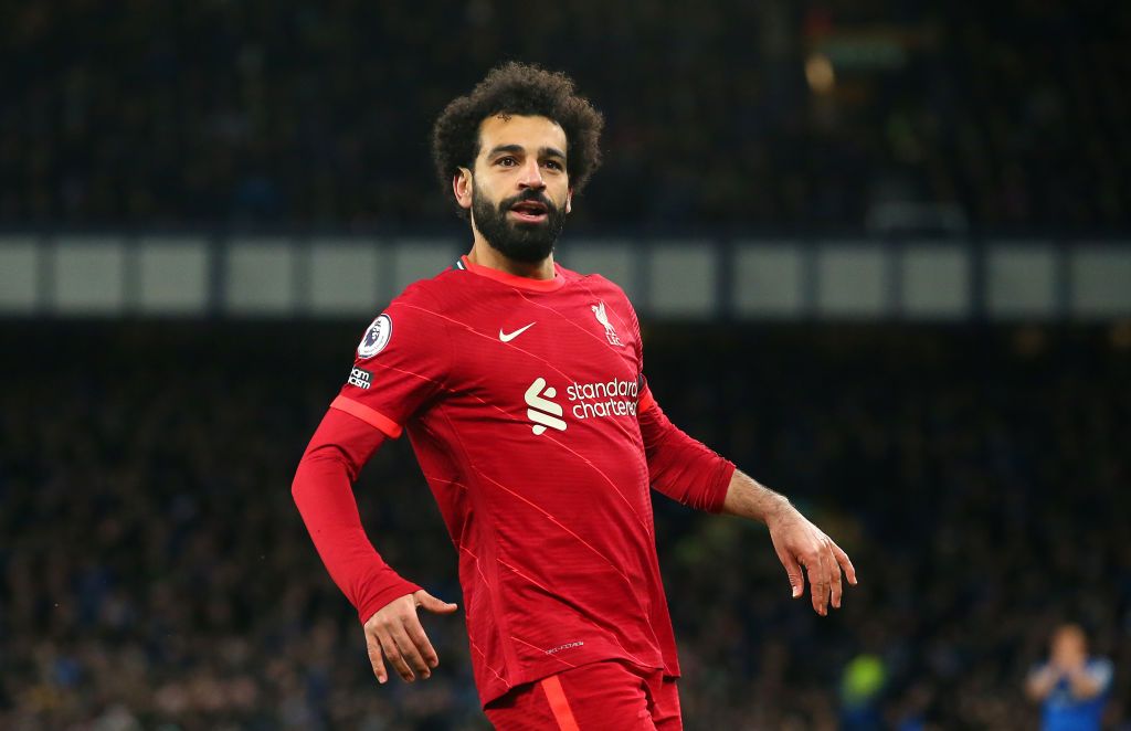 LIVERPOOL, ENGLAND - DECEMBER 01: Mohamed Salah of Liverpool reacts during the Premier League match between Everton and Liverpool at Goodison Park on December 01, 2021 in Liverpool, England. (Photo by Alex Livesey/Getty Images)