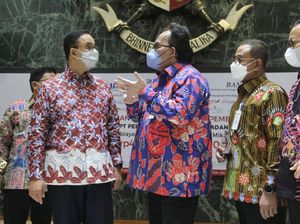 Momen Perjanjian Kredit Sindikasi PNM oleh Bank DKI Momen Perjanjian Kredit Sindikasi PNM oleh Bank DKI