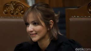 Nia Ramadhani Jadi Kagok Selfie usai Rehabilitasi, Masa Sih?