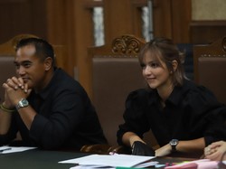 Kelakar Hakim Pengadil Nia Ramadhani: Orang Pagi-pagi Sarapan, Ini Nyabu