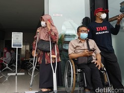 Namanya Dicatut untuk Bansos, Puluhan Disabilitas di Surabaya Lapor ke Polisi