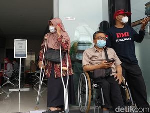 Namanya Dicatut untuk Bansos, Puluhan Disabilitas di Surabaya Lapor ke Polisi Namanya Dicatut untuk Bansos, Puluhan Disabilitas di Surabaya Lapor ke Polisi