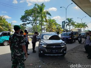 Reuni 212 Batal Digelar di Masjid Az Zikra, 1.500 Petugas Lakukan Penyisiran Reuni 212 Batal Digelar di Masjid Az Zikra, 1.500 Petugas Lakukan Penyisiran