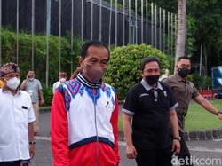 Momen Ganda Jokowi-Jojo Tanding Lawan Tim Thomas Cup Indonesia