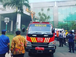 Gedung Cyber 1 Kebakaran, Ada Korban Terjebak di Dalam