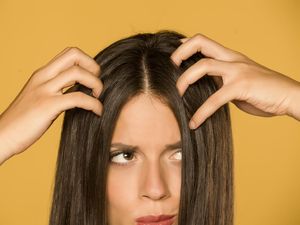 Ini 8 Serum Rambut Rontok yang Menghaluskan dan Menumbuhkan Anak Rambut Ini 8 Serum Rambut Rontok yang Menghaluskan dan Menumbuhkan Anak Rambut
