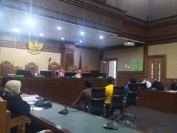 Polisi Ungkap Kondisi Nia Ramadhani Saat Ditangkap: Nangis