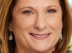 10 Tahun Dipimpin Bob Iger, Disney Kini Punya Bos Baru