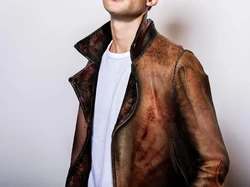 Deretan Desainer yang Gunakan Organ Manusia Dalam Karyanya