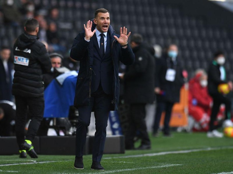 UDINE, ITALY - NOVEMBER 28: Andriy Shevchenko head coach of Genoa CFC looks on during the Serie A match between Udinese Calcio and Genoa CFC at Dacia Arena on November 28, 2021 in Udine, Italy. (Photo by Alessandro Sabattini/Getty Images)