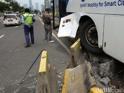 Pemprov DKI-KNKT Bakal Audit Total TransJ Buntut Kecelakaan Berulang
