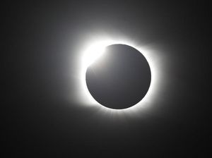 Gerhana Matahari 2021 Besok, Hanya Daerah Ini yang Bisa Mengamati Gerhana Matahari 2021 Besok, Hanya Daerah Ini yang Bisa Mengamati