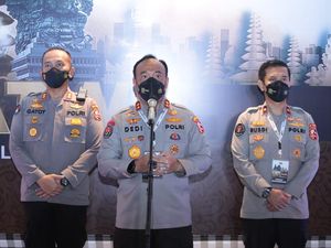 Polisi Dilarang Bawa Senpi dan Peluru Tajam saat Kawal Demo! Polisi Dilarang Bawa Senpi dan Peluru Tajam saat Kawal Demo!