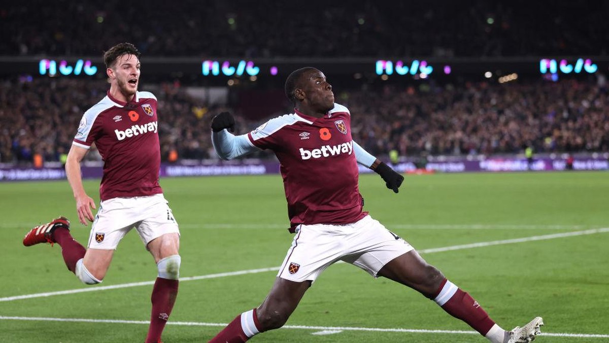 Kurt Zouma siap lukai Chelsea akhir pekan ini (Getty Images/Alex Pantling)