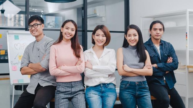 Memperbanyak koneksi dan teman baru (Foto: freepik)