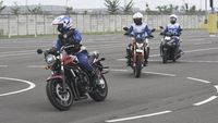 Warga Bekasi, Ini Lho Cara Aman Berkendara Roda Dua