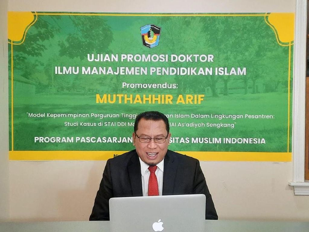 Pembina Pesantren Pertama di Amerika Asal Indonesia Raih Doktor Cumlaude Pembina Pesantren Pertama di Amerika Asal Indonesia Raih Doktor Cumlaude