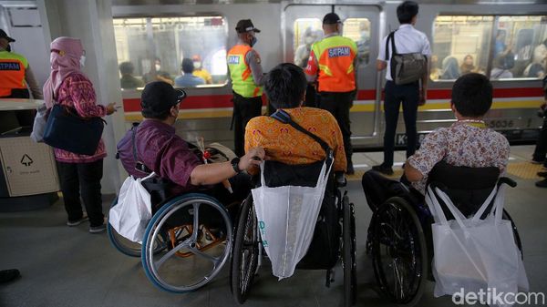 Stasiun Jatinegara Sediakan Fasilitas Khusus untuk Para Difabel