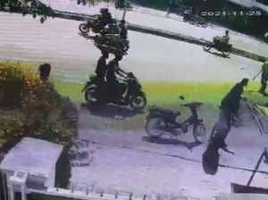 Polisi Usut Video Viral Geng Motor Serang Warga di Medan