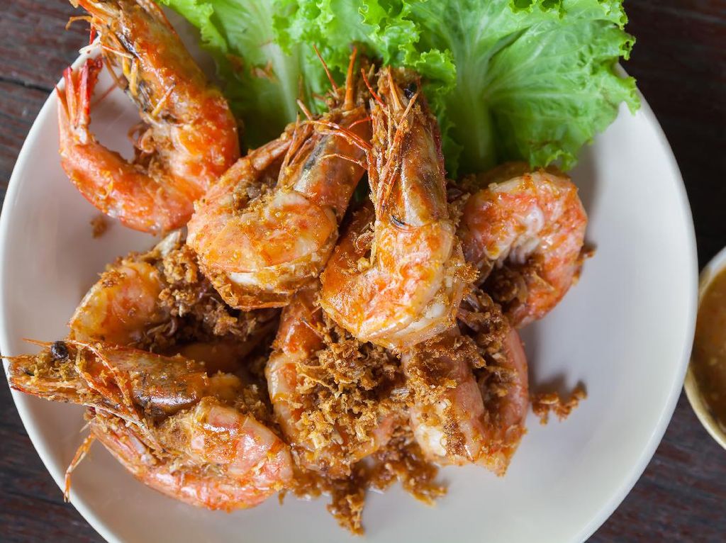 Resep Udang Goreng Ketumbar Bawang yang Garing Gurih Mantul Resep Udang Goreng Ketumbar Bawang yang Garing Gurih Mantul